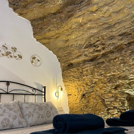 Casa Cueva Sol Y Luna Setenil Setenil De Las Bodegas Exterior foto